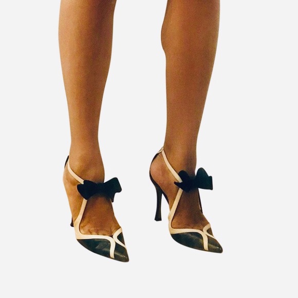 Carolina Herrera Shoes - Carolina Herrera black & off white d’Orsay sandals with a front bow. Size 6. EUC